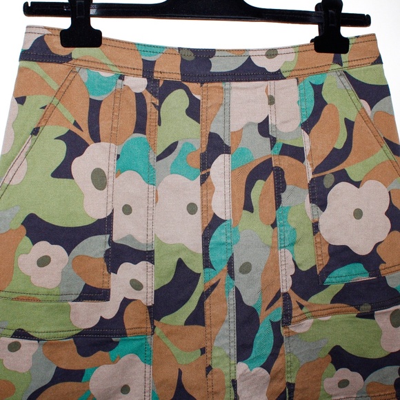 Cabi "Zip Line" Floral Side Pocket Skirt - Picture 6 of 16